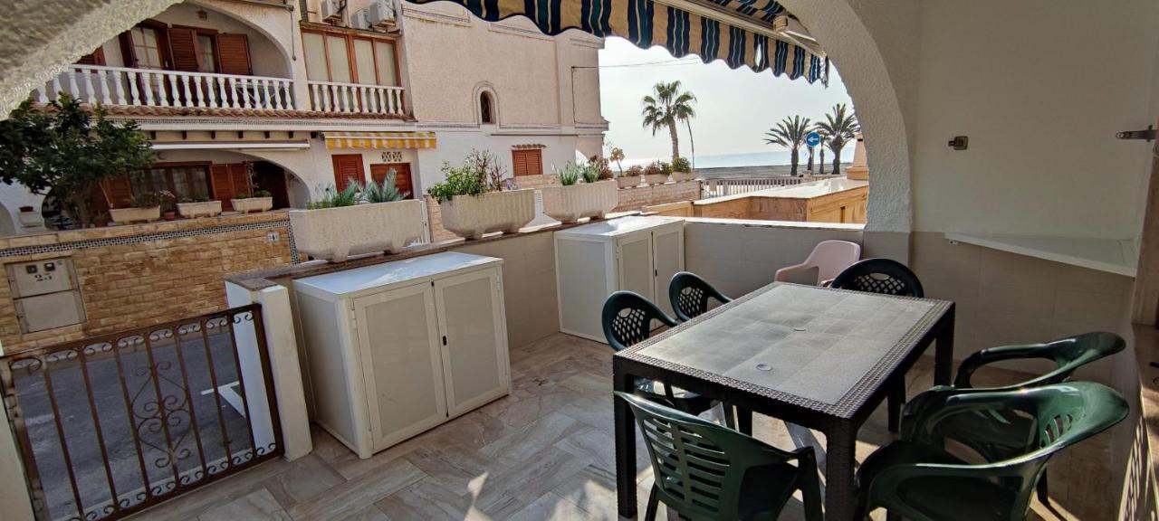 Beach Breeze Townhouse By The Beach Santa Pola Kültér fotó
