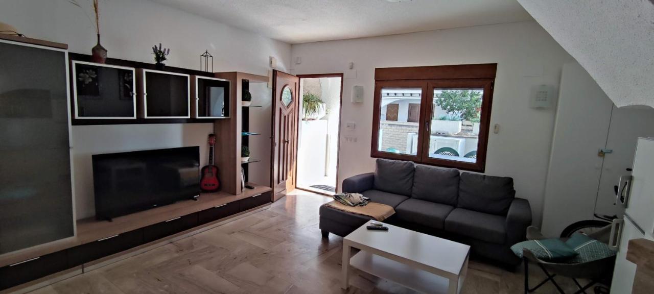 Beach Breeze Townhouse By The Beach Santa Pola Kültér fotó